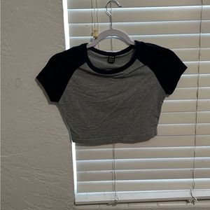 Cropped baseball T-shirt
